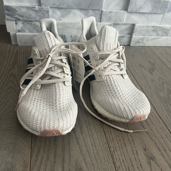 Adidas ultraboost women’s shoes, new - Picture 2 of 6